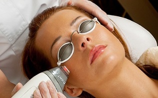 The essence of the procedure is for fractional laser skin rejuvenation